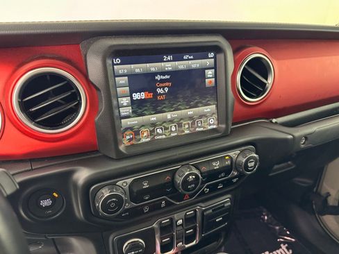Used 2020 Jeep Gladiator Rubicon image 20