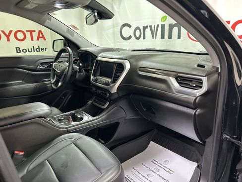 Used 2023 GMC Acadia SLT w/ Technology Package AWD/4WD image 10