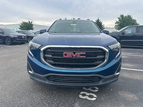 Used 2020 GMC Terrain SLE w/ Driver Convenience Package AWD/4WD image 2
