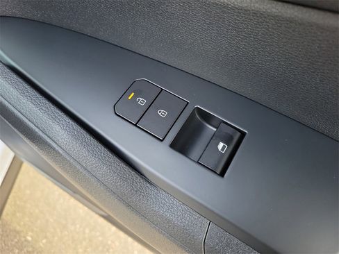 New 2026 Kia Sportage LX image 11