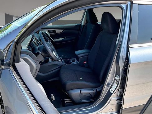 Used 2020 Nissan Rogue Sport S w/ Appearance Package FWD image 25