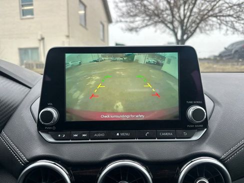 Used 2024 Nissan Sentra SV image 17