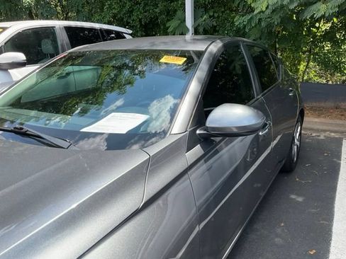 Used 2019 Nissan Altima 2.5 S FWD image 9