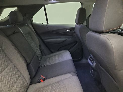 Used 2023 Chevrolet Equinox LT image 19