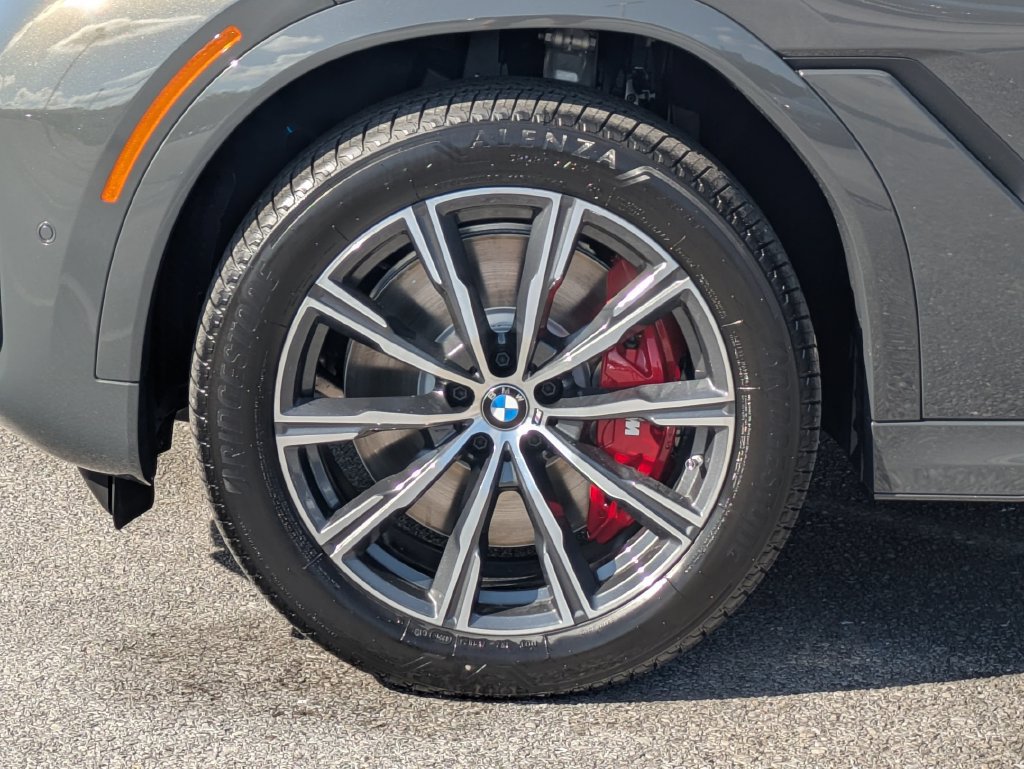 New 2027 BMW X6 M60i AWD/4WD image 9