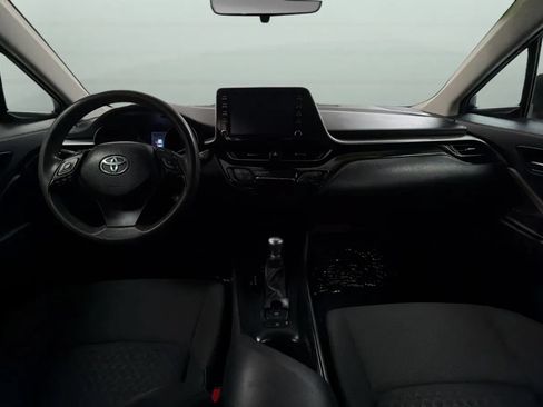 Used 2021 Toyota C-HR LE FWD image 9