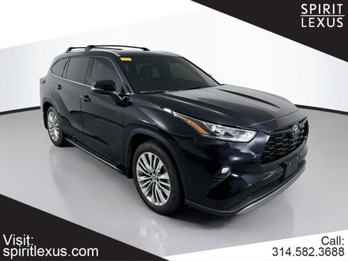 Used 2026 Toyota Highlander Platinum AWD/4WD image 1