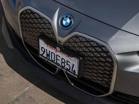 Used 2025 BMW i4 eDrive40 w/ Parking Assistance Package RWD image 10