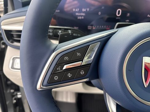 New 2026 Buick Enclave Avenir w/ Super Cruise Package FWD image 18