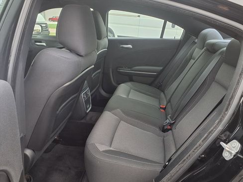 Certified 2017 Dodge Charger R/T image 5