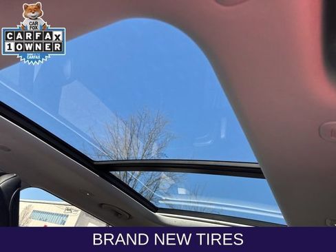 Used 2023 Jeep Grand Cherokee L Limited w/ Black Appearance Package image 5