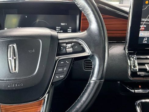Used 2019 Lincoln Navigator Reserve AWD/4WD image 12