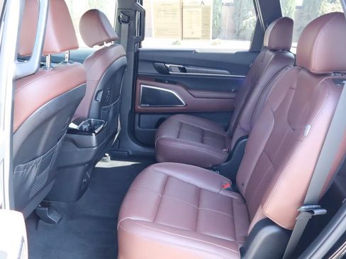 Used 2023 Kia Telluride SX FWD image 32