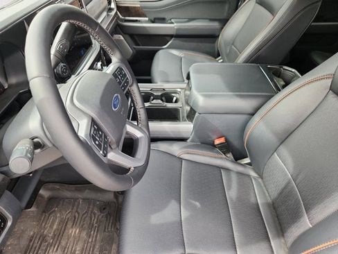 Used 2026 Ford F250 Lariat w/ Black Appearance Package AWD/4WD image 9