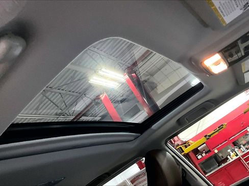 Used 2024 Toyota 4Runner Limited image 21