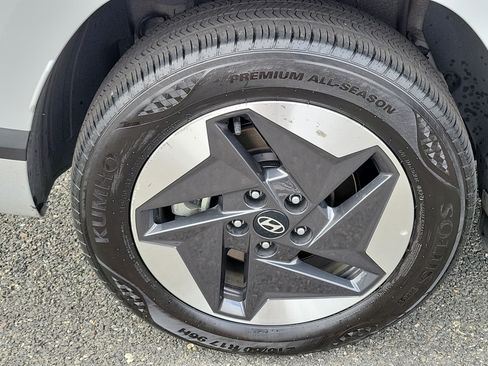 Certified 2024 Hyundai Kona SEL FWD image 24