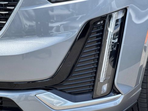 Certified 2025 Cadillac XT6 Premium Luxury FWD image 51