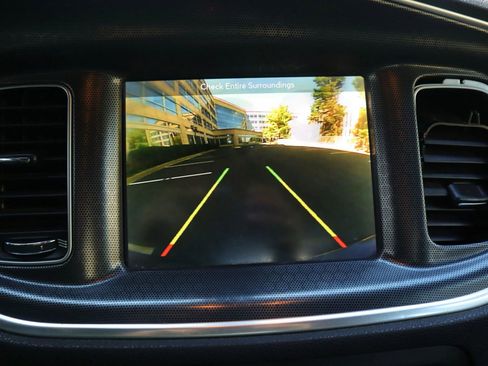 Used 2018 Dodge Charger R/T image 40