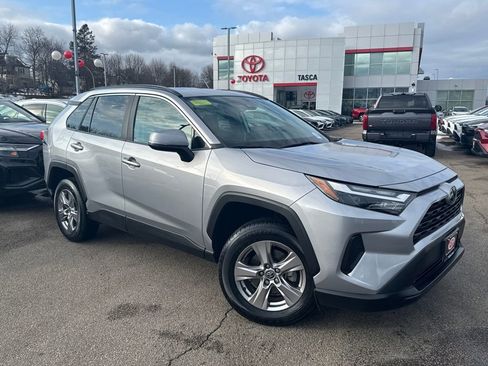 Used 2023 Toyota RAV4 XLE image 1