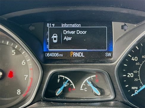 Used 2017 Ford Focus SE w/ Cold Weather Package image 13