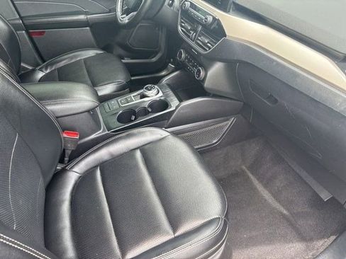 Used 2022 Ford Escape SEL AWD/4WD image 39