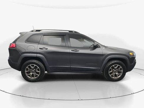 Used 2020 Jeep Cherokee Trailhawk w/ Cold Weather Group image 11