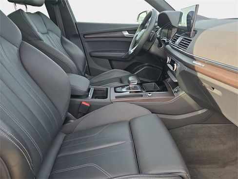 Used 2022 Audi Q5 2.0T Premium Plus image 12