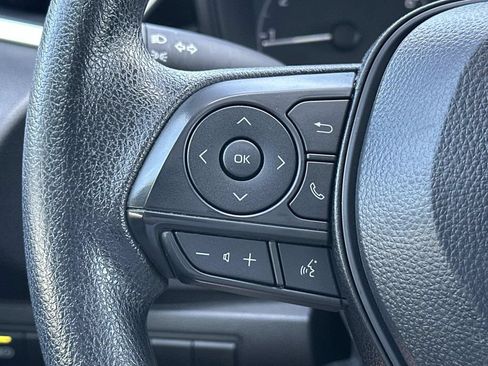Used 2025 Toyota Corolla LE FWD image 27