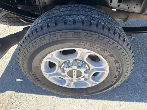 Used 2025 Ford F250 XLT w/ FX4 Off-Road Package AWD/4WD image 29