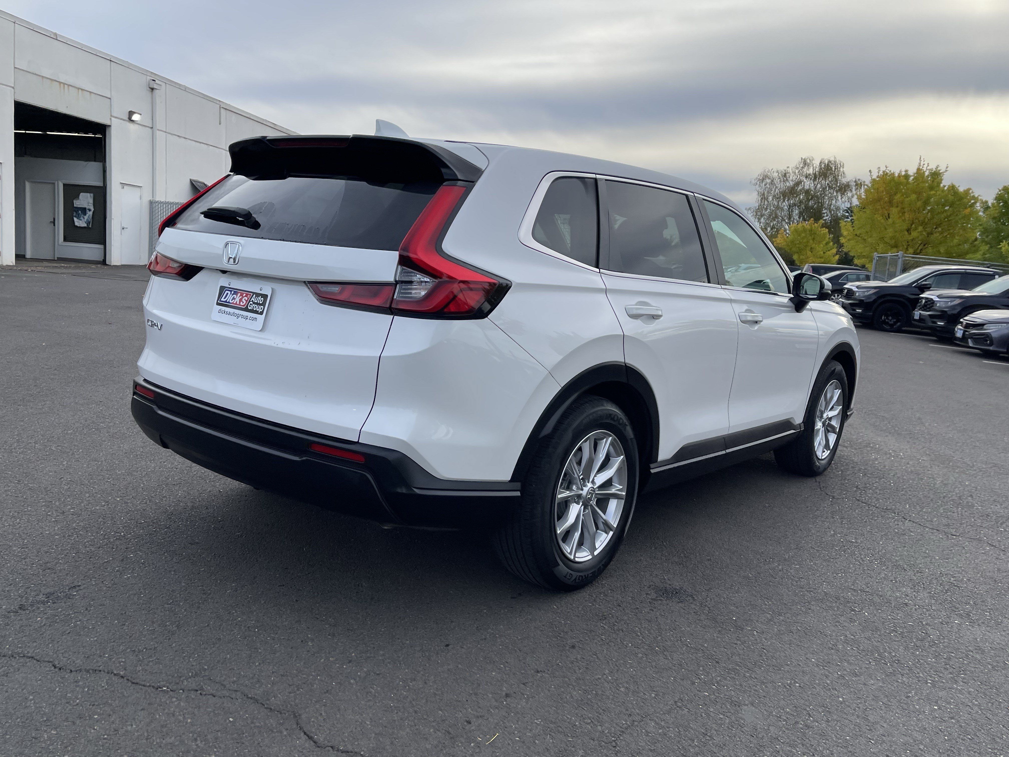 Used 2024 Honda CR-V EX image 5