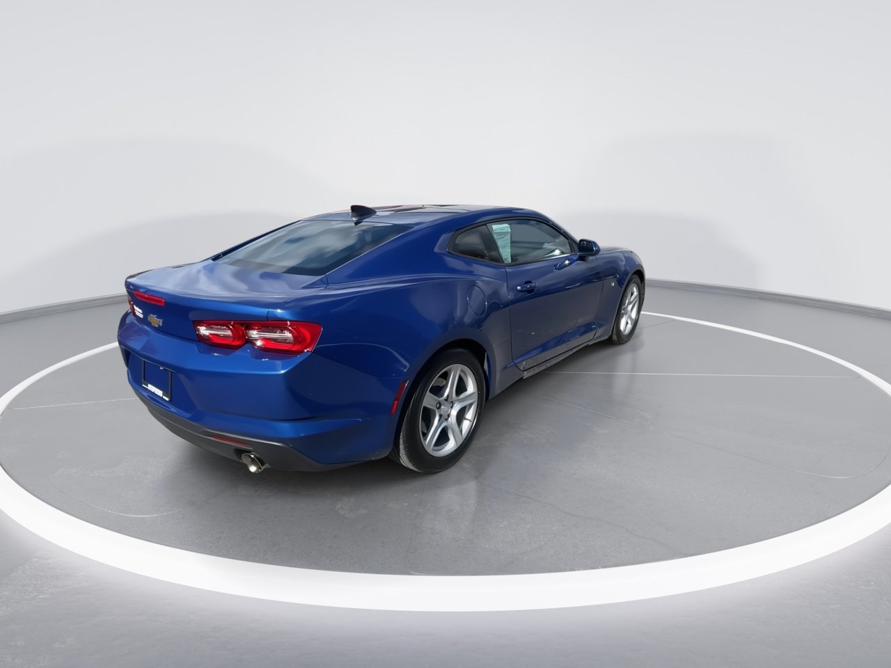 Used 2023 Chevrolet Camaro LT RWD image 19