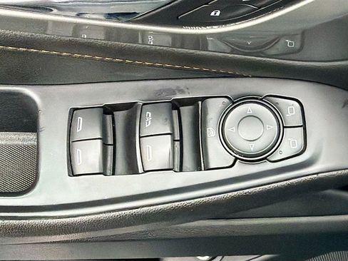 Used 2021 Chevrolet Traverse RS image 30