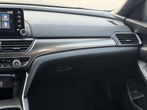 Used 2018 Honda Accord Sport image 24