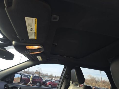 Used 2022 Dodge Durango GT image 11