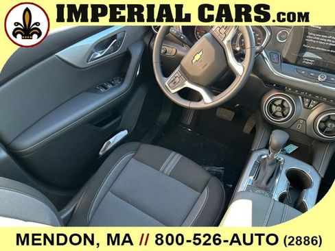 New 2025 Chevrolet Blazer LT w/ Midnight/Sport Edition image 18