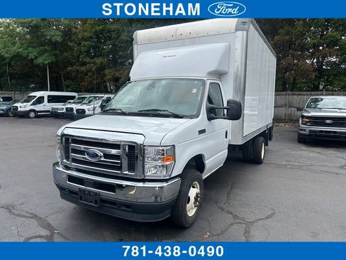 Used 2024 Ford E-450 and Econoline 450 Super Duty w/ Driver's Safety Package RWD image 1