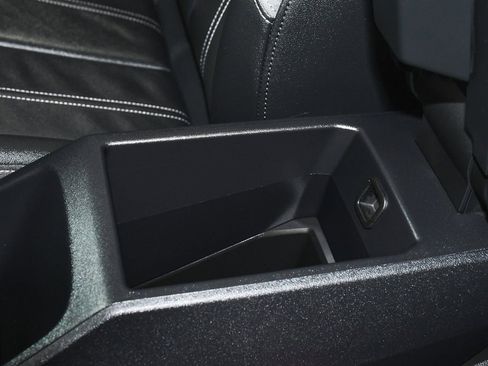 Used 2024 Audi Q4 e-tron Premium Plus w/ Premium Plus image 44