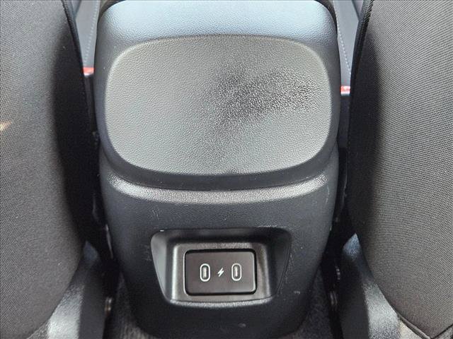 Used 2025 Hyundai Elantra SEL FWD image 18