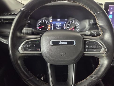Used 2022 Jeep Compass Limited AWD/4WD image 14