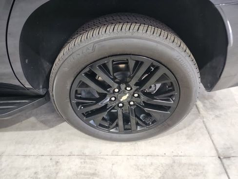 Used 2023 Chevrolet Tahoe LT w/ Luxury Package image 14