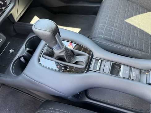 Used 2027 Honda HR-V LX image 15