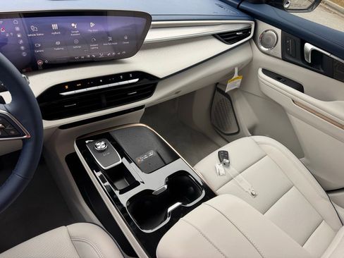 New 2026 Buick Enclave Avenir w/ Super Cruise Package image 31