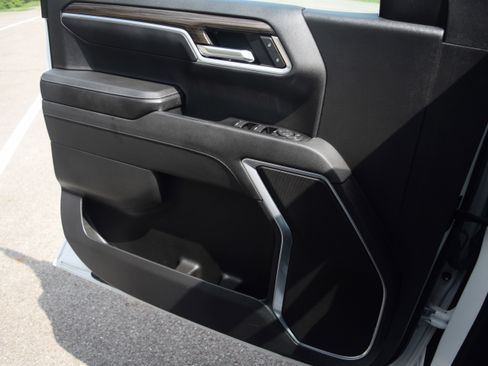 Used 2022 Chevrolet Silverado 1500 LT image 18