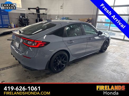 Used 2023 Honda Civic Sport image 6