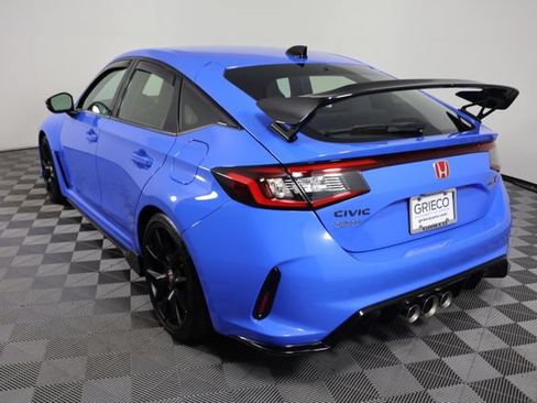 Used 2024 Honda Civic Type R image 6
