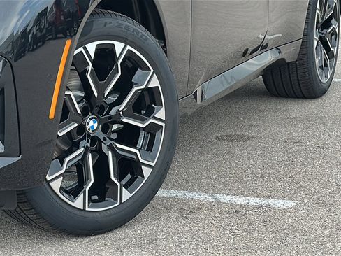 New 2026 BMW X3 xDrive30 w/ Premium Package AWD/4WD image 3