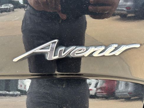 Used 2024 Buick Enclave Avenir w/ Avenir Technology Package AWD/4WD image 23