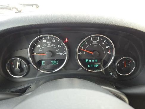 Used 2018 Jeep Wrangler Unlimited Sport image 15