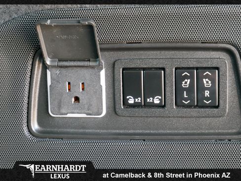Used 2022 Cadillac Escalade Sport w/ Touring Package AWD/4WD image 29