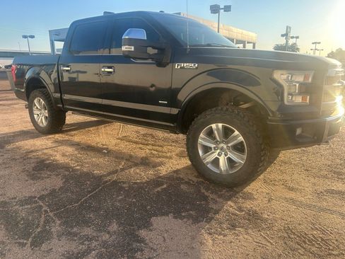 Used 2016 Ford F150 Platinum w/ Equipment Group 701A Luxury AWD/4WD image 7